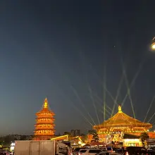 在家想出门，出门想回家，出来看人头了😇