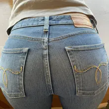 moussy尻👖