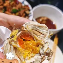 无论何时何地，有螃蟹吃就完美了