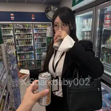 《下班后的鲨鱼小姐》