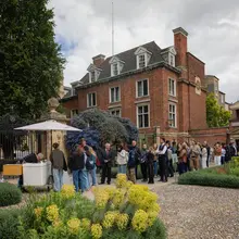 Chilling out in Main Court 🍦 Students, staff and Fellows enjoyed free gelato an…