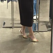 ZARA&amp;UR到底哪个更好看？