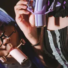 和苏苏一起~准备迎接万圣节‼️🎃 不给🍬就堵住你的👄 Ps：深喉口塞2.0版~变成滑动的咯，颜色也从小粉变成小紫啦，快来一起深喉挑战哇🙌🏻 👧🏻：@yehai…
