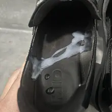 我不会放过你的小皮鞋的～小皮鞋一定要留下我的精斑哦～
