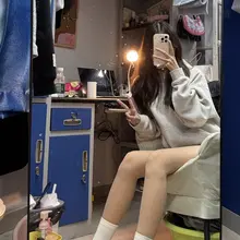 出个女大 05/49/166 大长腿玉足身材很好，可以接受夫妻约，有自己的地方，也可以你挑地方，需要可以联系。