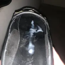 #射鞋 #玩鞋 #扫楼 #打胶 少妇姐姐前脚刚进门，后脚我就插进了姐姐的鞋里。听着姐姐在屋内说笑的声音，感受着姐姐在我胯下的温度以及那种扑面而来的淡淡幽香真的…