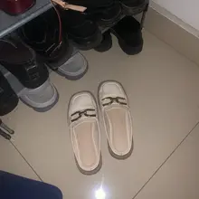 #射鞋 #玩鞋 #扫楼 #打胶 早上出门碰到了对面的小妹子，不得不说这个妹子是真的嫩啊！着小胳膊小腿小脚丫子水灵水灵的！看着就舒服~忍不住翻了下之前玩妹子这双…