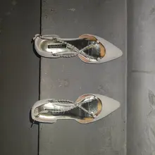 #扫楼 #打胶 #射鞋 #高跟 #凉拖 #少妇 #反差人妻