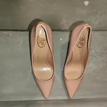 #扫楼 #打胶 #少妇 #骚货 #高跟 #尿鞋 #保养 #凉拖 #臭脚