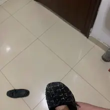 #射鞋 #玩鞋 #扫楼 #打胶 #合肥 最近一直比较忙也比较累，一直没怎么玩儿...这不晚上看了会片片瞬间感到饥渴难耐~第一时间就前往少妇姐姐家想要发泄一番。…