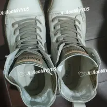之前只喜欢玩高跟，今晚看到这双好奇什么味道，这种很完整的保留了脚丫的原味，臭臭的，特别上头，用鞋垫包紧肉棒，插进这里，直接射在里面，不擦了，鞋垫塞回去，让骚货…