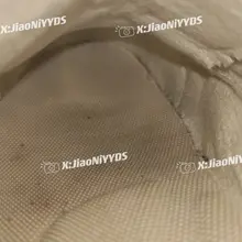 之前只喜欢玩高跟，今晚看到这双好奇什么味道，这种很完整的保留了脚丫的原味，臭臭的，特别上头，用鞋垫包紧肉棒，插进这里，直接射在里面，不擦了，鞋垫塞回去，让骚货…