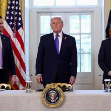 是不是感觉世界运行逻辑变了？ 各国政府不保护本国，反而疯狂倒行逆施：美国大开边境纵容非移，欧洲放任激进移民解构本土；俄乌打着不明不白的放血战，中东核阴云密布；…