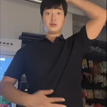 人无法同时一只手揉脑袋一只手拍肚子❓ 网上在传，我还没来及试