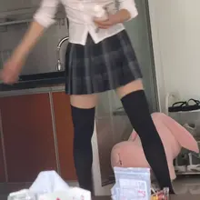 小骚货又把jk穿出来了
