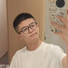 或许给没有其他联系方式的朋友汇报一些我的近况？ 最近的状态是在加班/出差/看演出/陪朋友/养猫中忙完这个忙那个