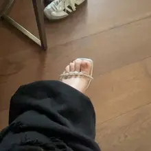 穿高跟在上海ins新乐园蹦迪4小时 谁能破纪录！