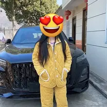 新年快乐跟你们拜年了。 早起拜年 忽略睡衣。 我是被窝爸强行喊起来。 给我点个赞，就当互相拜年， 祝福你么么2026幸福安康 财源广进 。发财致富，做啥都成。…