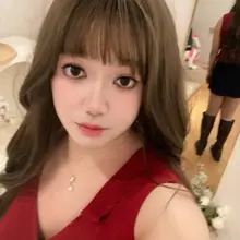 这样真的很骚嘛？怎么会给外卖小哥走出电梯来了句骚包…… #男娘 #女装大佬 #伪娘 #cd #女装子 #sissy #ts #cdm