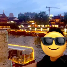 住在秦淮河边上，是不是也能沾点风尘艳遇呢？