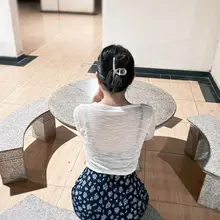 昨晚逮到隔壁邻居在小区楼下休闲的小少妇一只😍😍😍