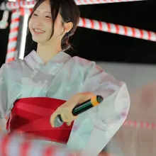 10/4は私の日〜！ ということで先日のお裾分け。 やぐら上でinnocent Angel歌わせていただいたよ✨ 浴衣でもいつも通り暴れました✌︎ 最近の自分…