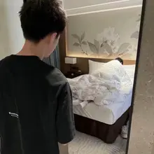 喝了，舔了，让我看着别人操她，操完我清理