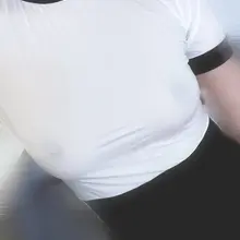 👧🏻: 就嚟打風，大家要小心喔🤎 落雨濕濕大家有咩做呢，meow meow 都會濕濕的陪住你地💦💦 你地有無咩想睇呢，可以話比little meow meow…