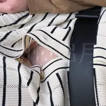 善于发现美的眼睛，不知道平时月月自己上下班打车是不是也这么不小心🧐