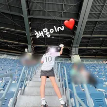 잠실경기장~LG:두산 야구직관🤗 우리의 가족같은 @bestjung2141 오빠언니와 함께하는 시간🥰 먼가 극기훈련같은 느낌이지만 두남자가 만나…