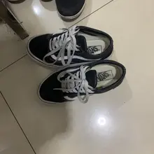 #射鞋 #玩鞋 #扫楼 #打胶 少妇姐姐也是蛮可爱的。鞋都被我玩成这样贴上的鞋垫都被我拽下来了，竟然修一修又继续穿了，真的是很勤俭持家呢！也不知道修鞋的人是怎…