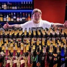 日本一シャンパンが出たハプバー店長 🥂 シャンパン230本。 NORI BIRTHDAY 2DAYS 無事終了しました🔥 2日間で出たシャンパンは 合計230…