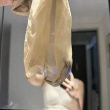 刚脱的都是汗味 这玩意真的有人稀罕？