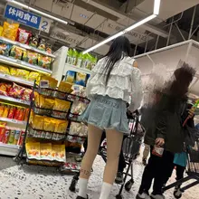 少女感人妻 #街拍美腿 #丝袜恋足 #丝袜诱惑 #街拍丝袜 #反差人妻