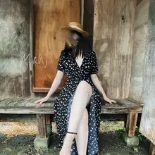 バス停 #人妻