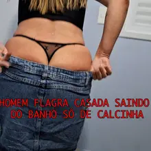 O Nei falou baixo, bem no meu ouvido: “Se quiser dar uma relaxada… tira a camis…