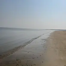 喜欢这种无人的海滩