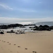古城边上的海滩也很不错