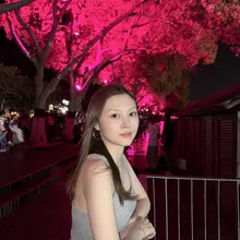 老婆的车外和车内 #丝袜高跟鞋 #丝袜人妻 #绿帽伦理