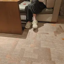 没有高跟鞋👠，只有老爹鞋！晚上来个能一起玩的朋友！#上海
