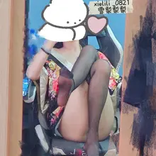 情人節各位在做什麼呢~ 我先來~ 上班.... (庫存相片） #情人節快樂