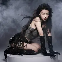 美女明星孙怡穿热裤和细跟长靴拍摄魅惑感大片展示绝美身材