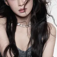 美女明星孙怡穿热裤和细跟长靴拍摄魅惑感大片展示绝美身材