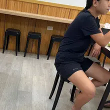 点击观看更多美脚