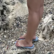 点击观看更多美脚