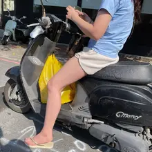 点击观看更多美脚