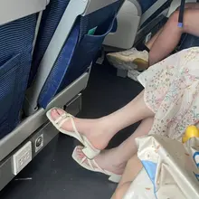 点击观看更多美脚