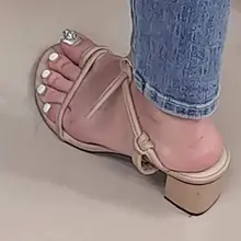 点击观看更多美脚