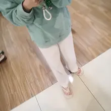 同好兄弟分享，大学食堂 白色人字拖简直是白月光 #足 #脚趾 #恋足 #美脚 #凉鞋 #拖鞋 #裸足 #足底 #足控 #校园 #女大学生