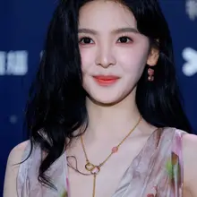 No.mx1506章若楠微博电影之夜三套造型生图，深V粉色花瓣裙，油画公主装美翻了 [140P+1.33G] #明星生图 #章若楠 自购地址：https://…